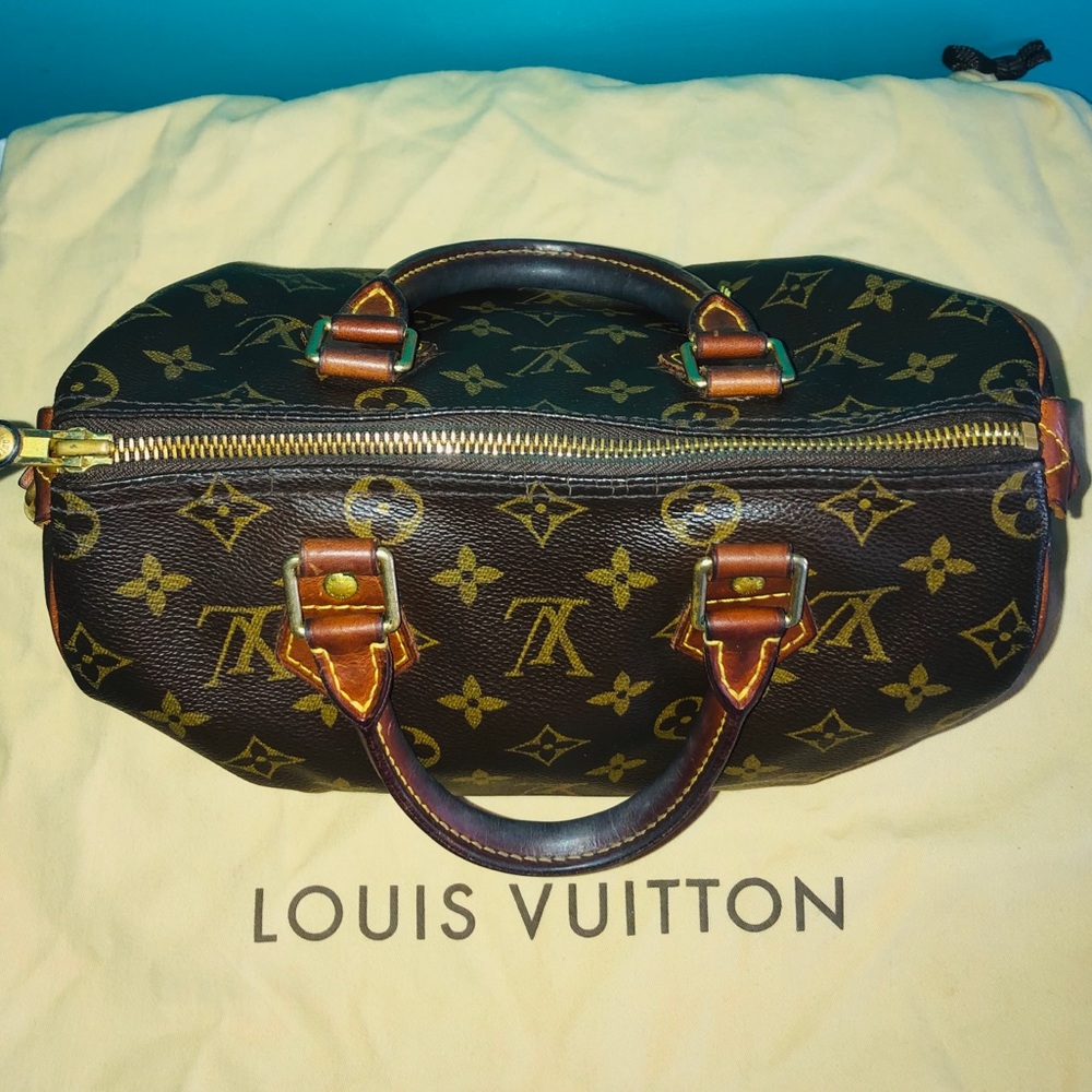 ♥️Authentic LV Speedy 25